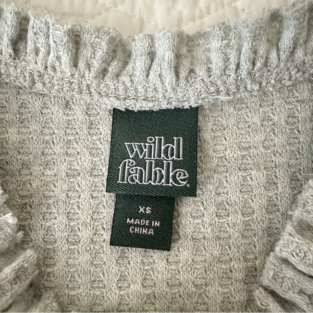 Wild Fable Women's Gray Button-Front Waffle Tank Top - Picture 2 of 7